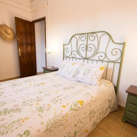 Sleeps 24 Pool Air Con Wifi * Can Trabal